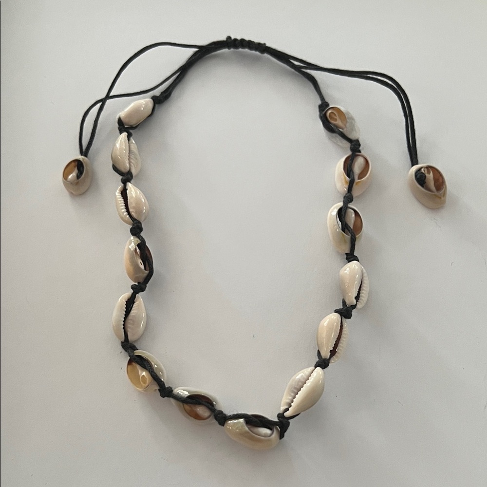 Cowrie Shell Choker Necklace